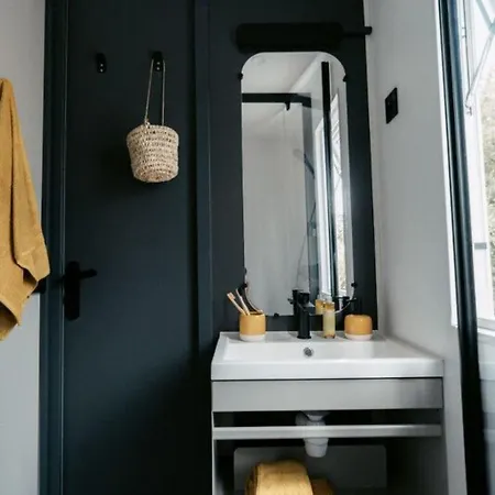 Lägenhet In Hohenlychen Mit Grill- Loggia 5 By Interhome *